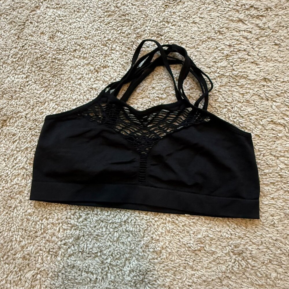Pink Lipstick Sports Bra Women's Black SZ M/L Comfort Crochet High-Neck Strappy